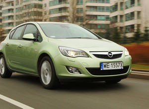 Opel Astra IV - ładny, ale do ideału daleko