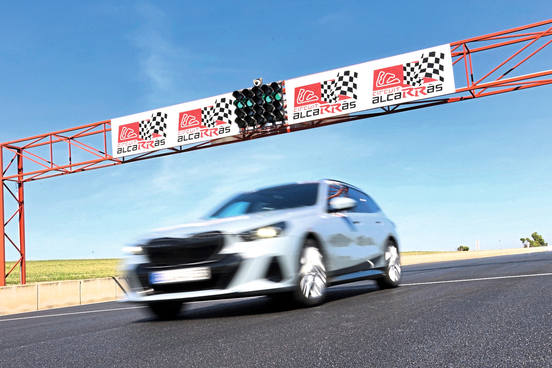 Trawłość&nbsp;opon decyduje często o opłacalności wyboru konkretnego modelu. 