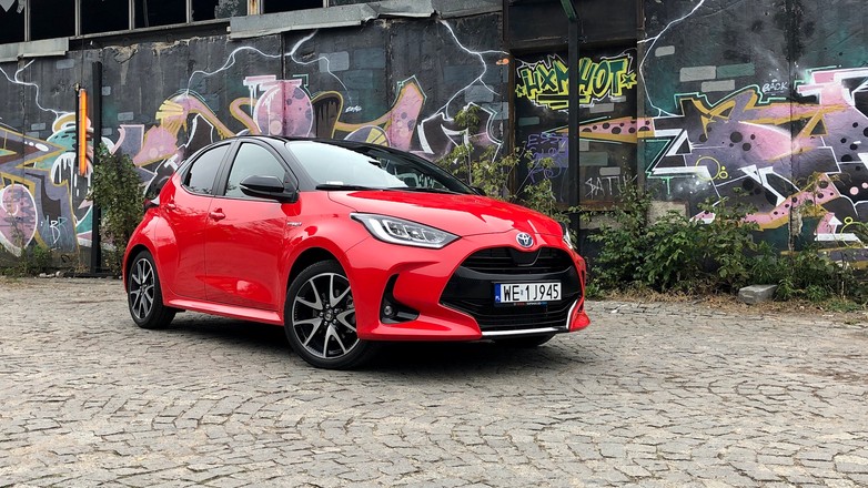 Nowa Toyota Yaris 1.5 Hybrid Premiere Edition
