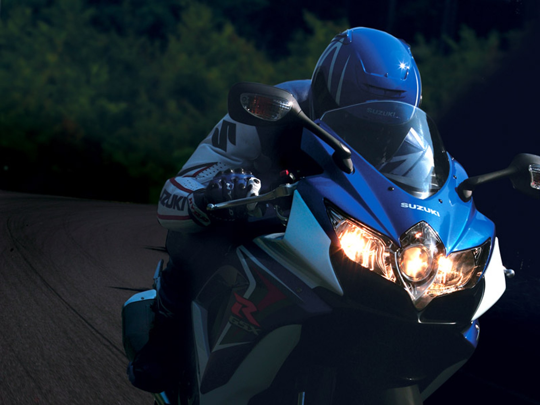 Suzuki GSX-R 600 i GSX-R 750 2008: odmłodzeni sprinterzy klasy średniej