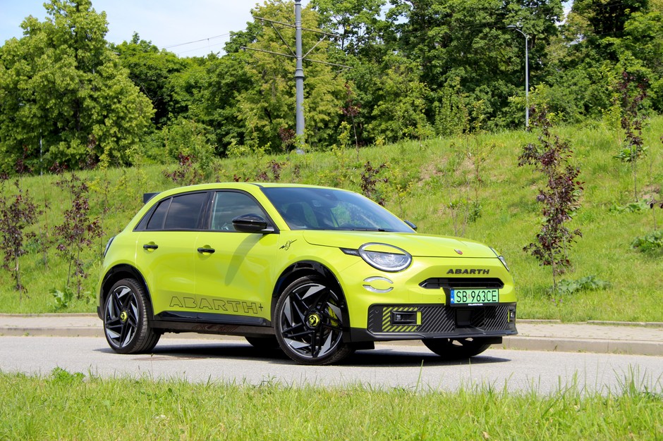 Abarth 600e Scorpionissima