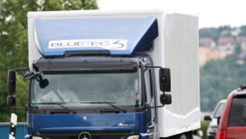 Mercedes: rekordowa sprzedaż Atego z systemem  Start-Stop
