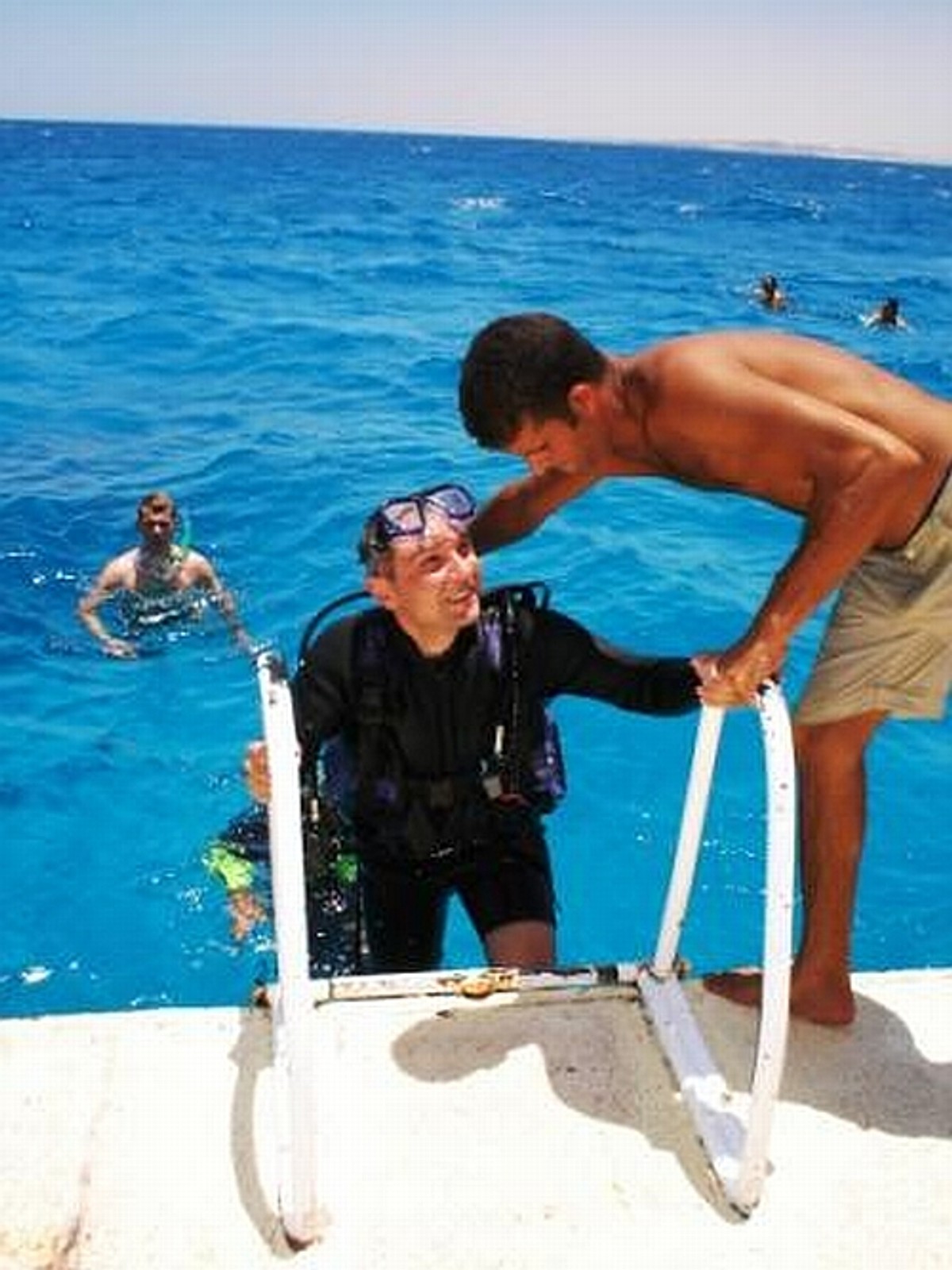 ŚWIAT JEST JAK WIELKA KSIĘGA - KTO NIE PODRÓŻUJE, CZYTA TYLKO JEJ PIERWSZĄ STRONĘ