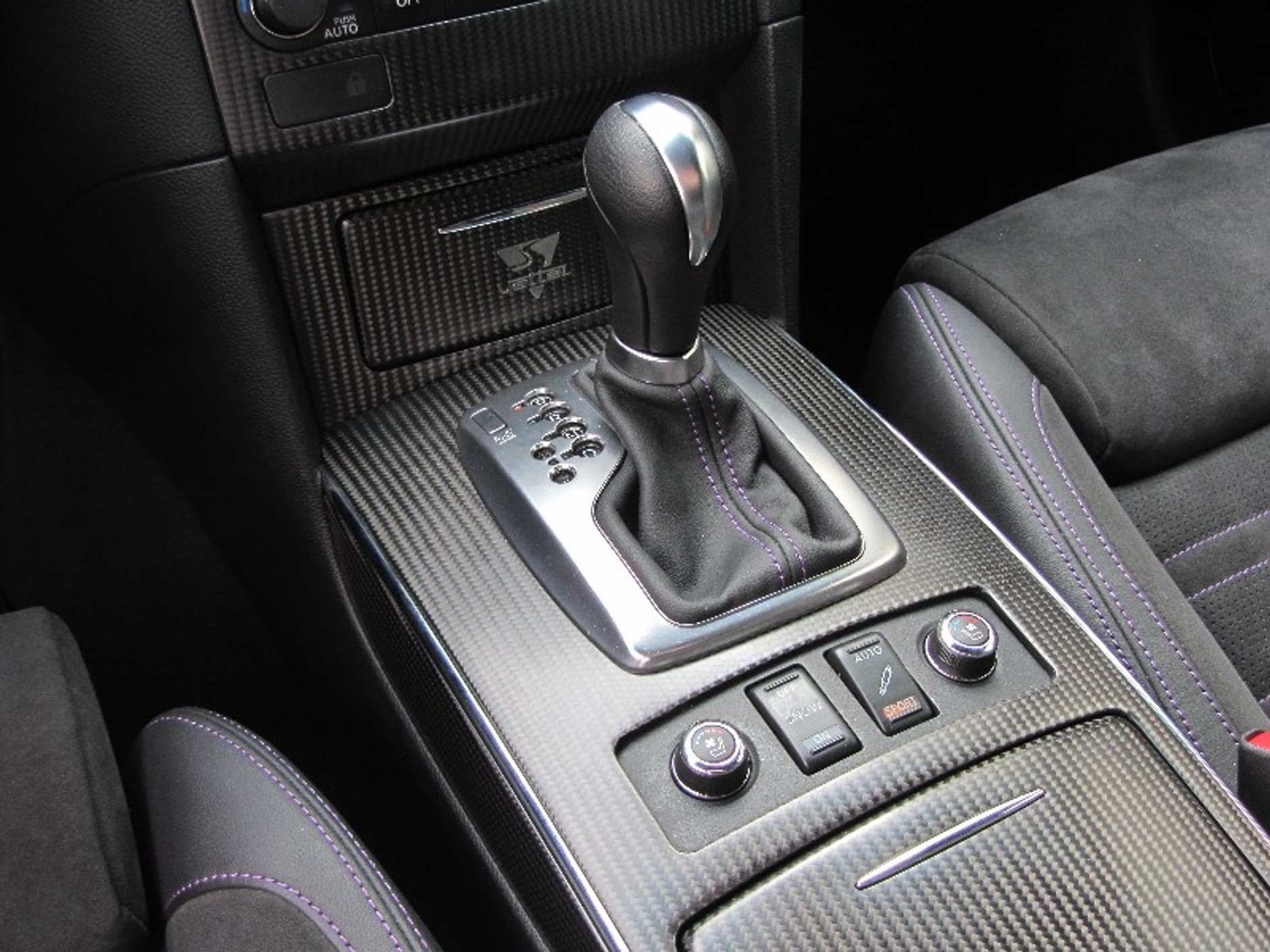 Infiniti FX Sebastian Vettel Edition