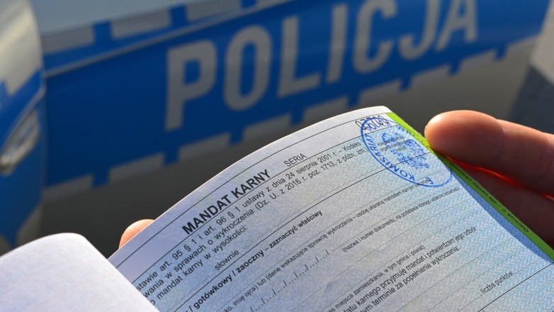 Mandat karny 1 - zdjęcie ilustracyjne