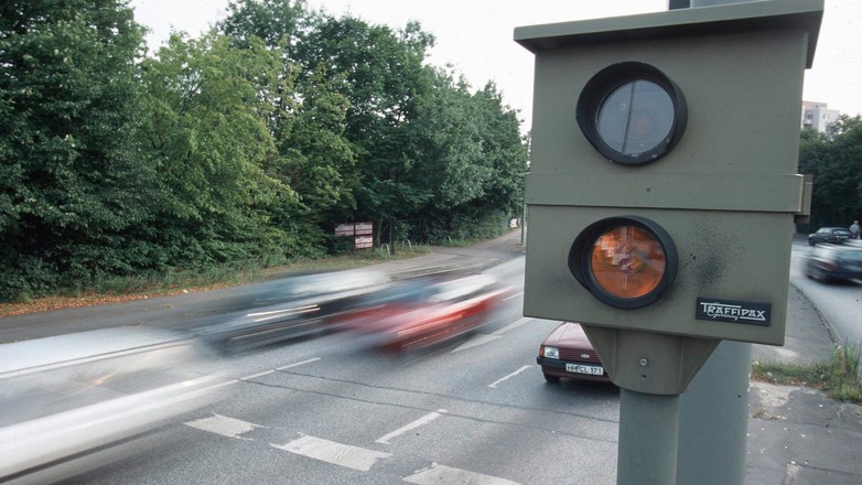Kupić albo wypożyczyć fotoradar jest łatwo. Trudniej ukaraćkogoś mandatem