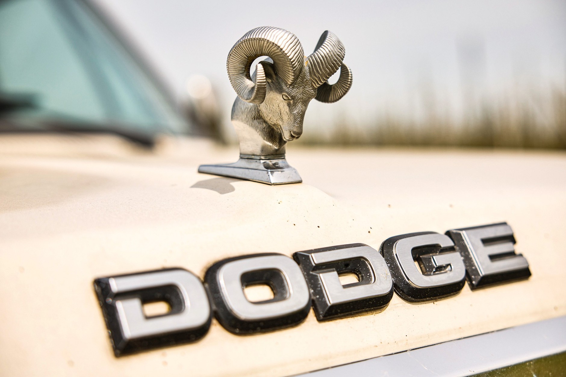 Dodge W150 Power RAM 4WD