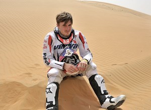 Abu Dhabi Desert Challenge: Przygoński walczy o podium