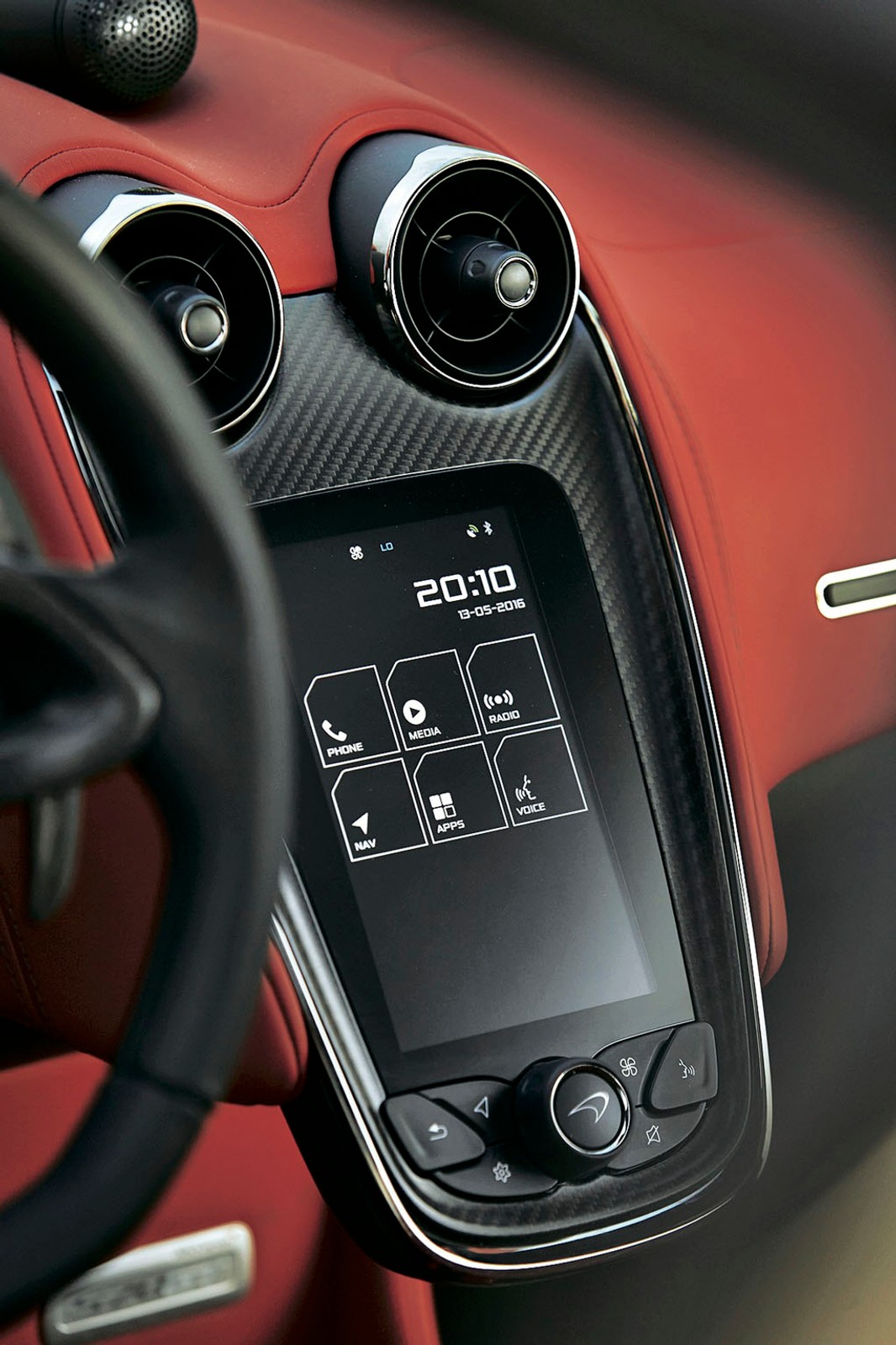 McLaren 570GT - oswojony dzikus