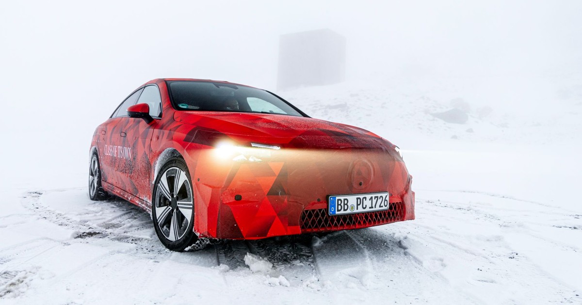 Nowy Mercedes-Benz CLA w kamuflażu