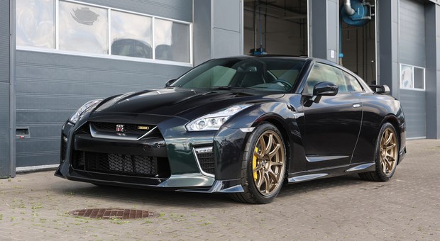 Jedyny w Europie pożegnalny Nissan GT-R R35 Prestige T-Spec trafił do Polski