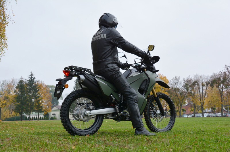 Motocykl Honda CRF 250 Rally straży granicznej