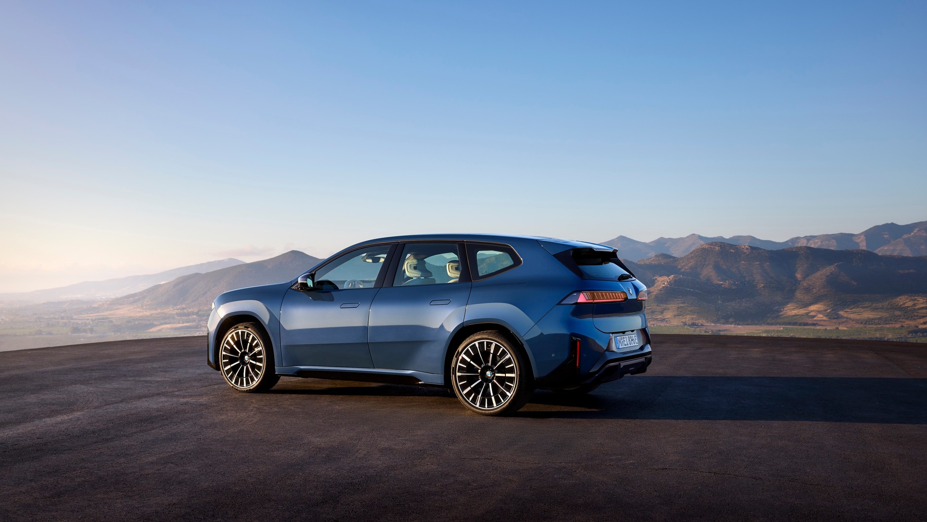 BMW iX3