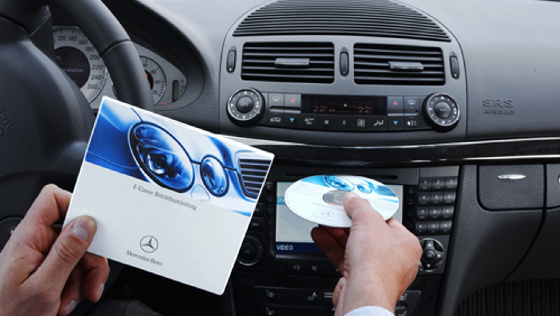 Polskie menu w fabrycznej nawigacji: Uczymy auto polskiego