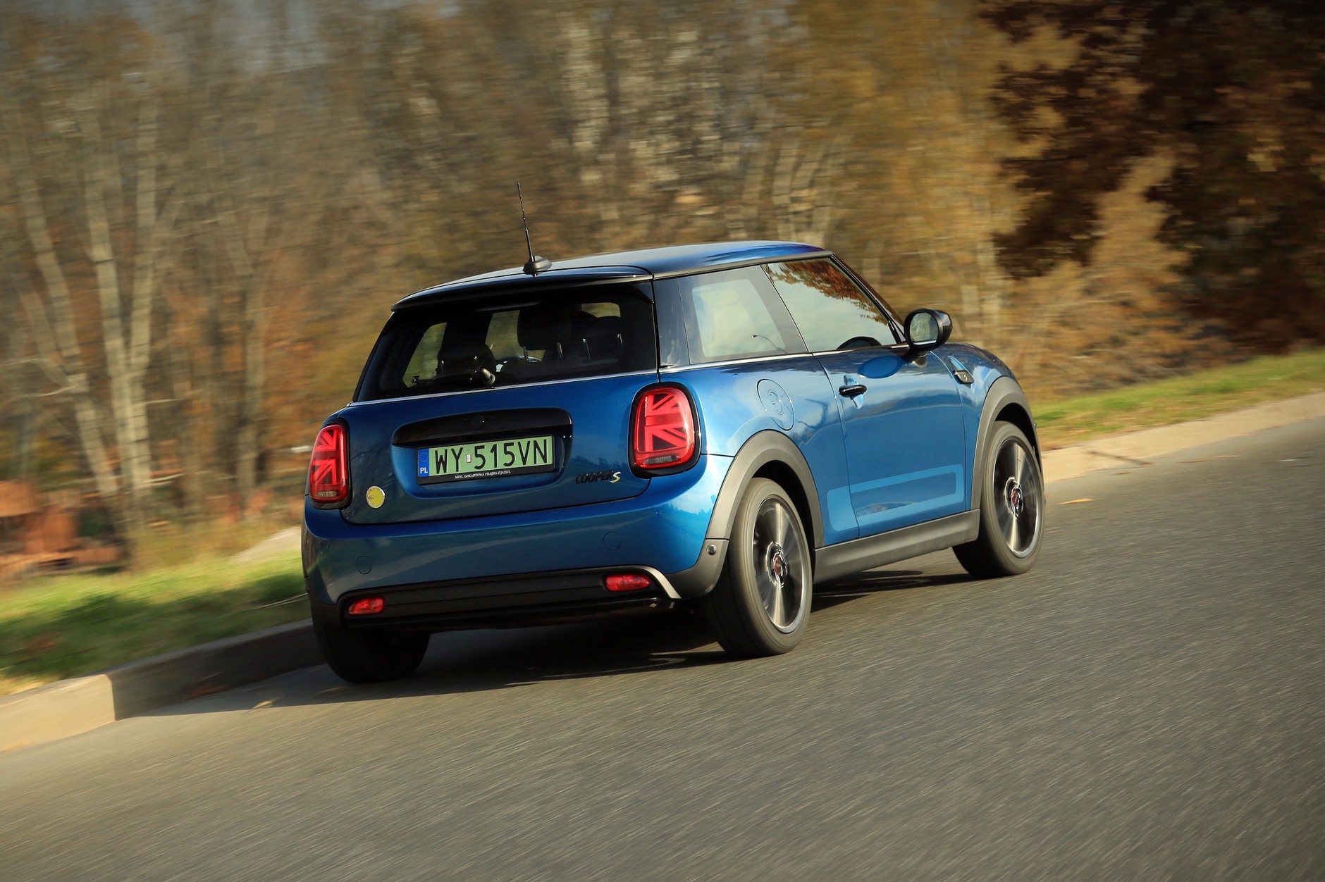 MINI Cooper SE (2021 r., lifting)