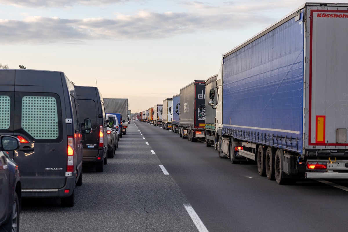 Nie wszyscy znają regułę prawej dłoni. Nieprzestrzeganie jej grozi konsekwencjami
