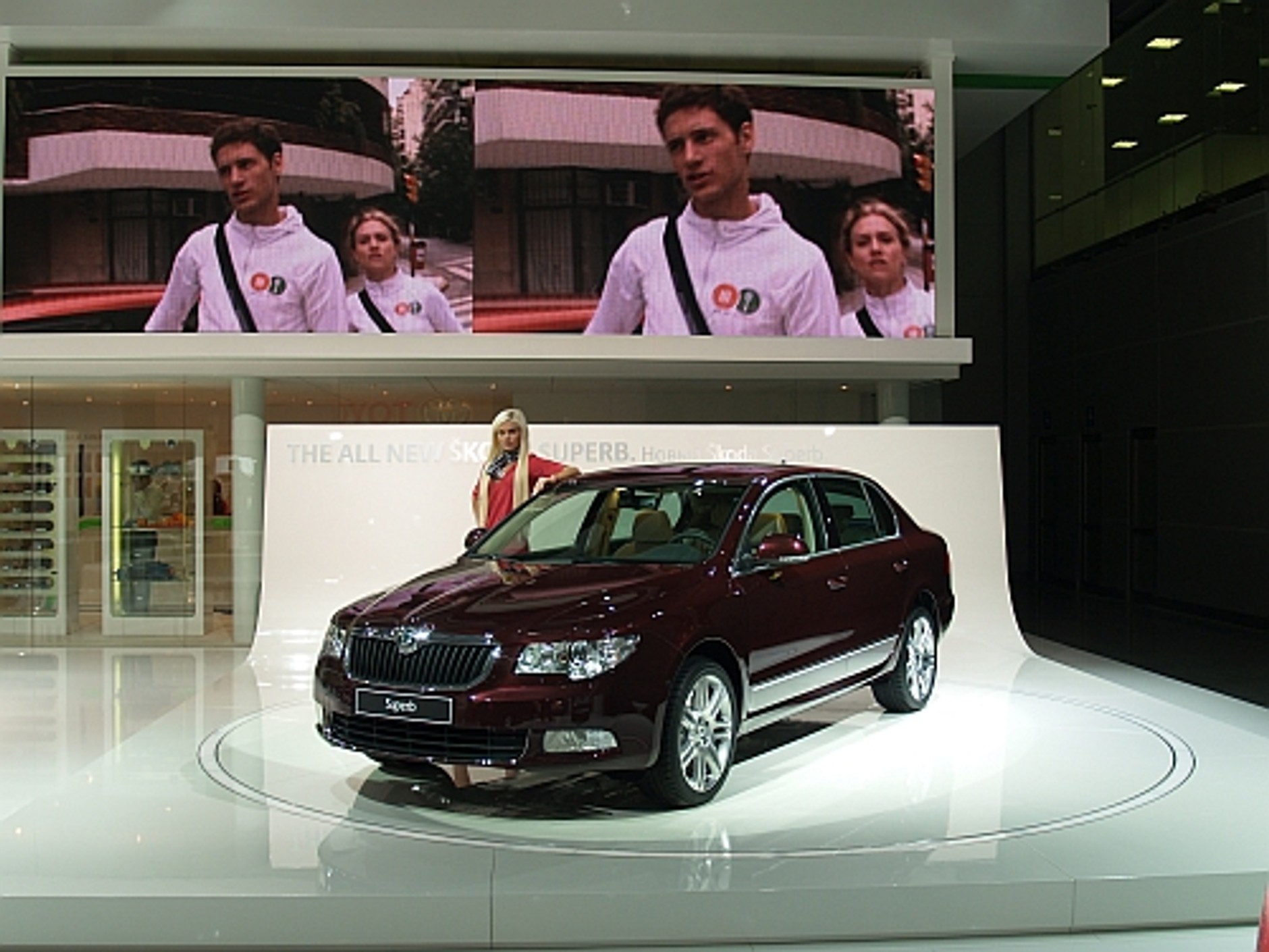 Światowe premiery prosto z Moskwy. Moscow Motor Show 2008