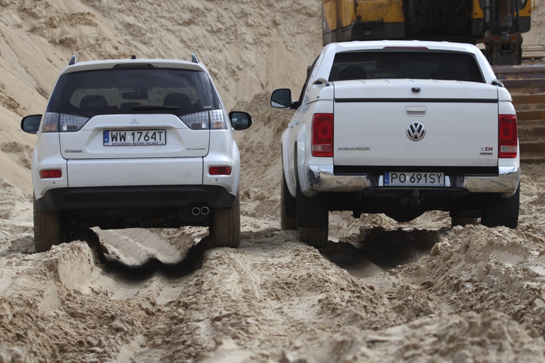 Pikap czy SUV: czyli, Volkswagen Amarok kontra Mitsubishi Outlander