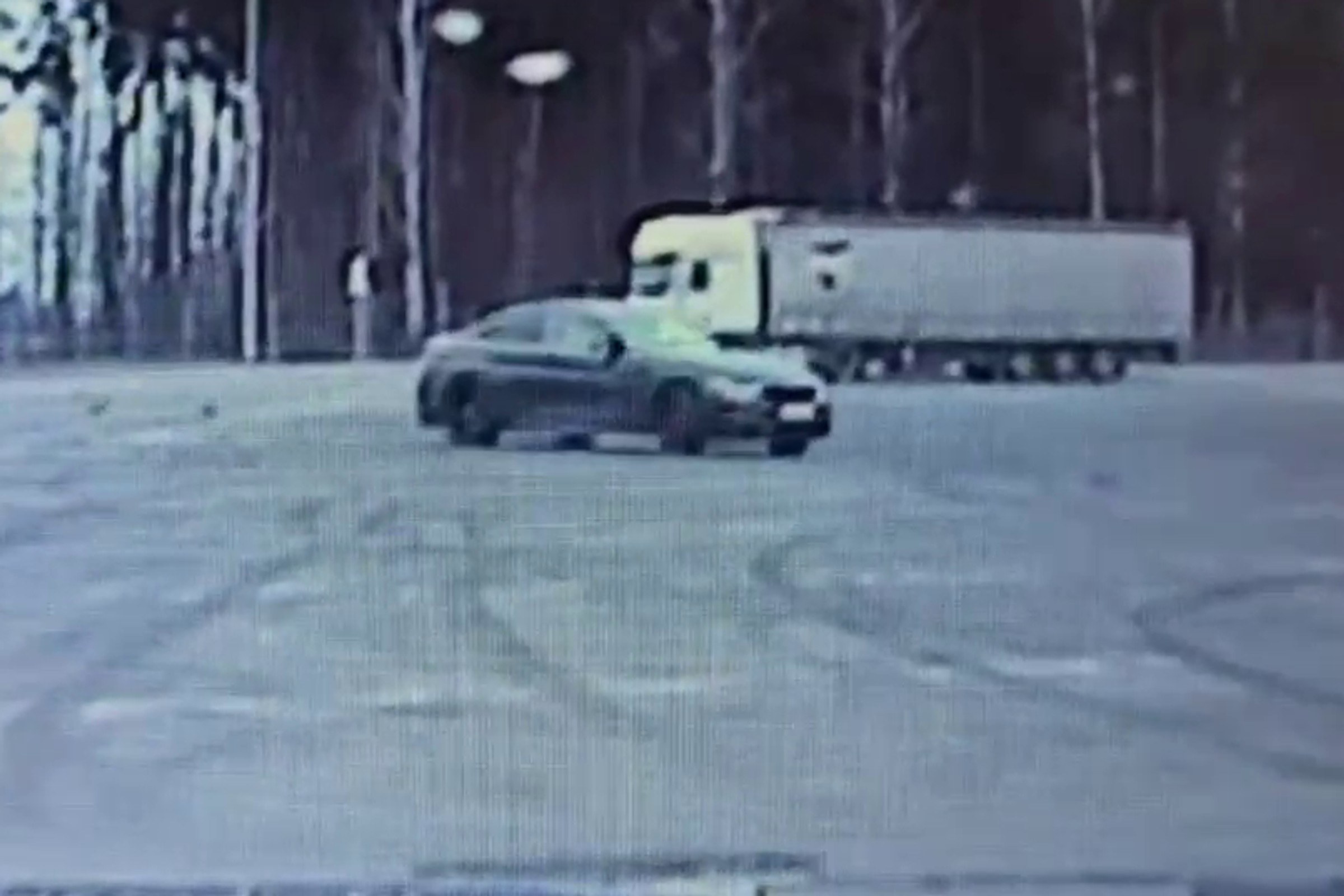 Zmieniły się przepisy: 1500 zł i 10 punktów dla kierowcy BMW