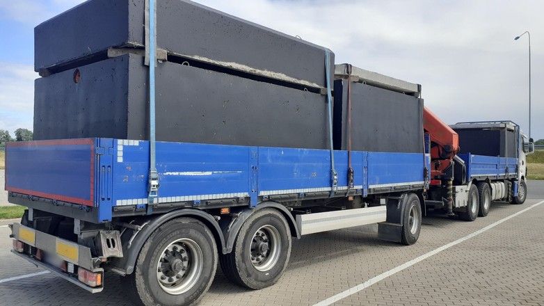Kontrola ITD wykazała, że transport betonowych szamb ważył więcej niż dopuszczalne 40 ton