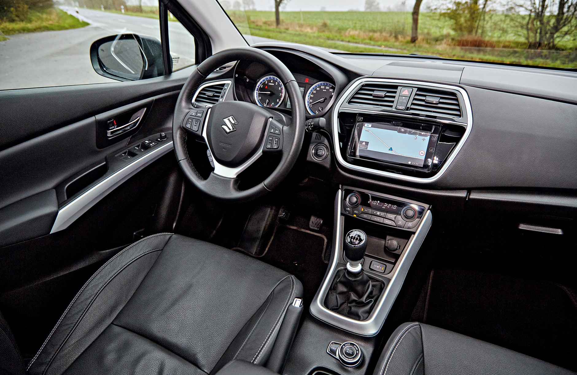 Porównanie par SUV-ów od Opla, Kii, Suzuki, Mini i BMW