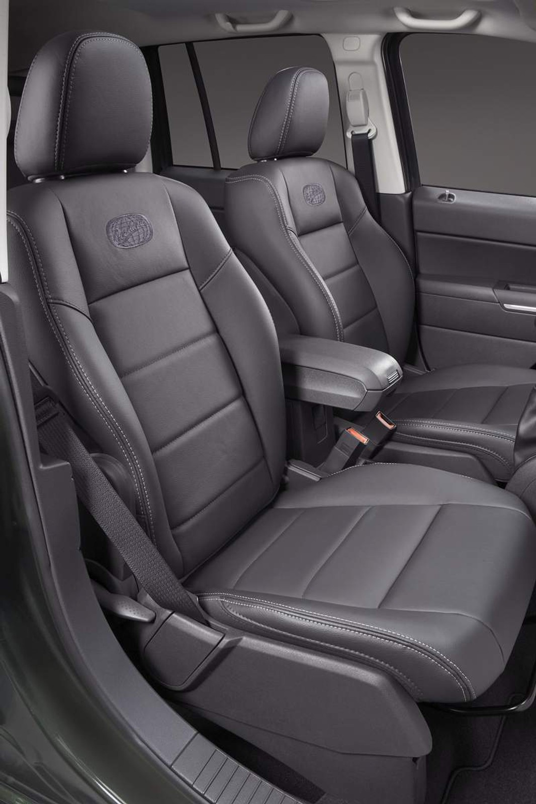 Paryż 2008: Jeep Compass Overland - kilka kosmetycznych zmian