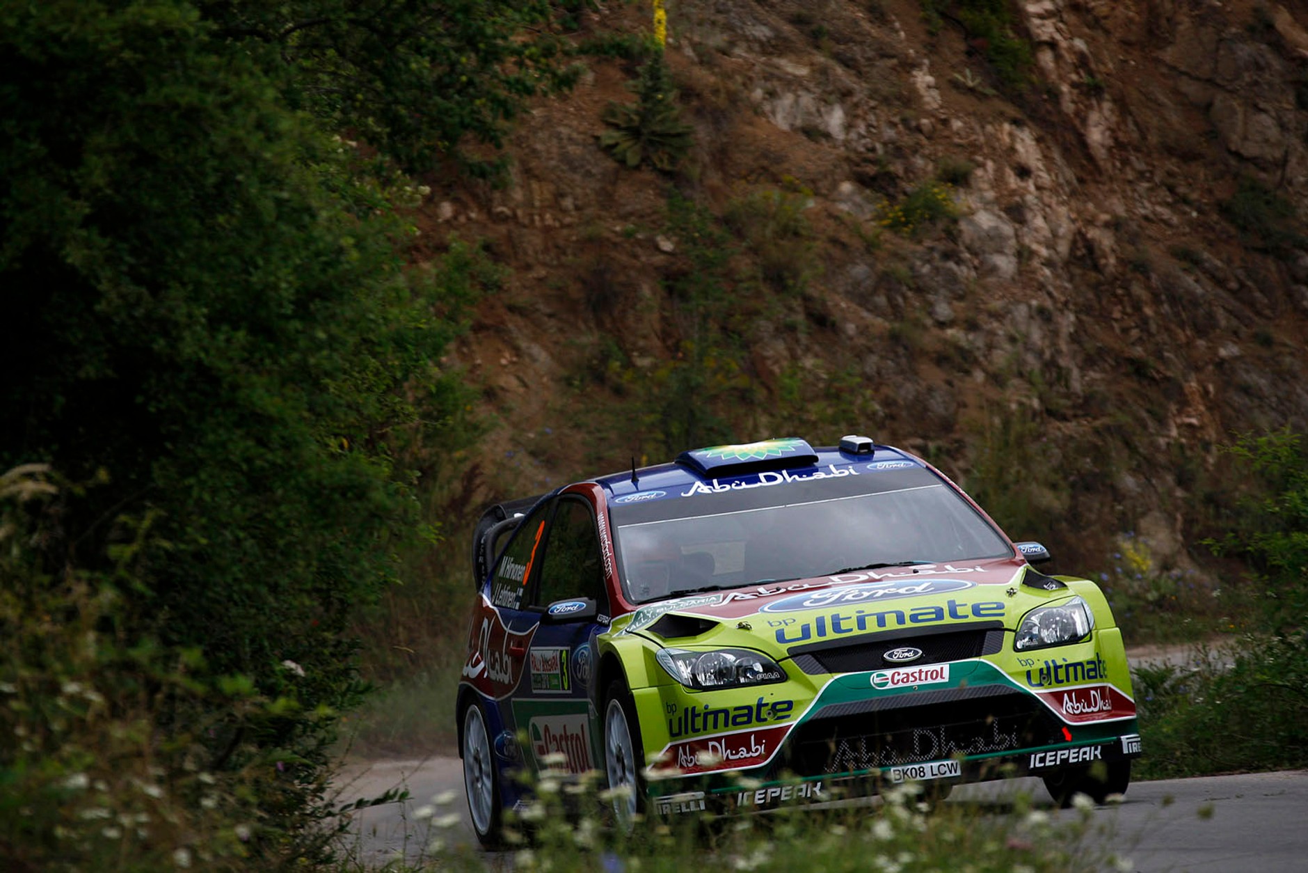 Citroën Total WRT taranuje konkurentów (galeria Rallyworld©Willy Weyens)