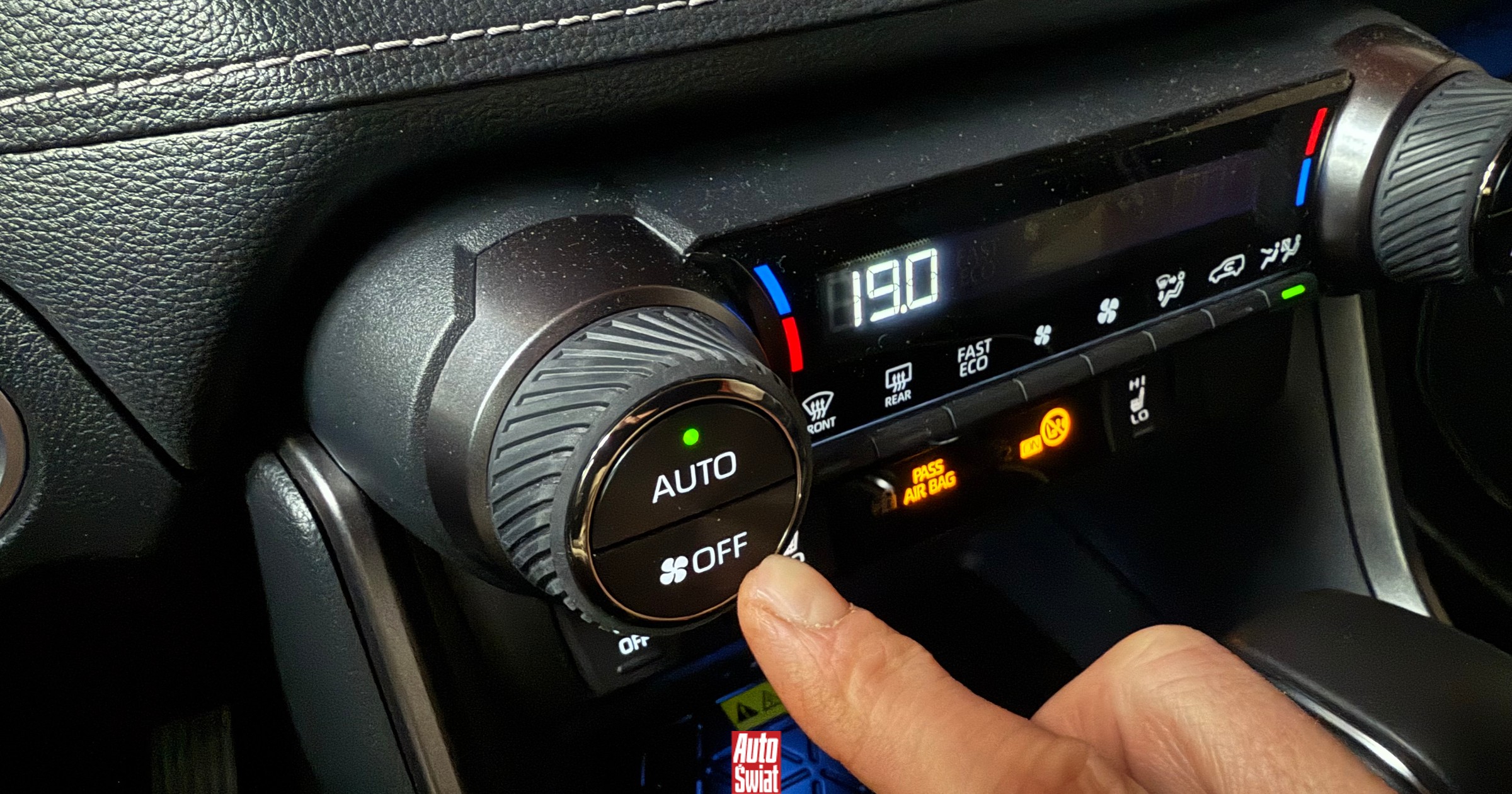 Od zera do 5 stopni na plusie. Czy warto wtedy jeździć z włączoną klimatyzacją?