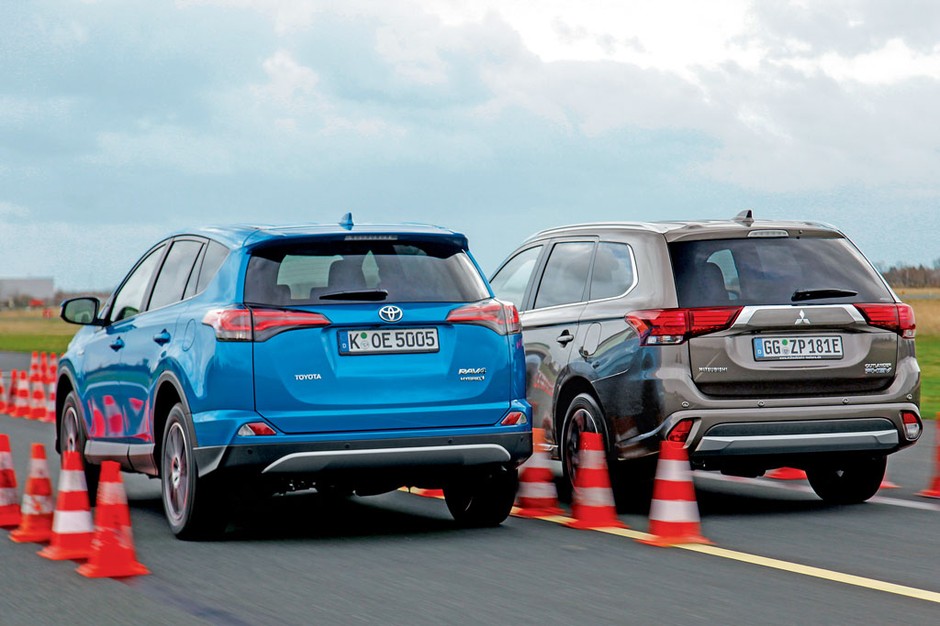 Toyota RAV4 Hybrid kontra Mitsubishi Outlander PHEV