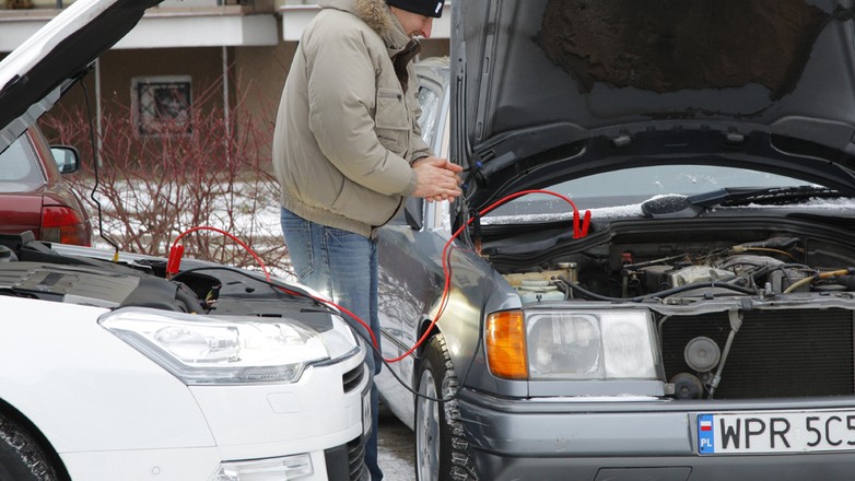 Odpalanie na kable - Czyli, rozruch "na pożyczkę"