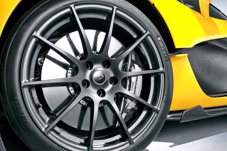 McLaren P1