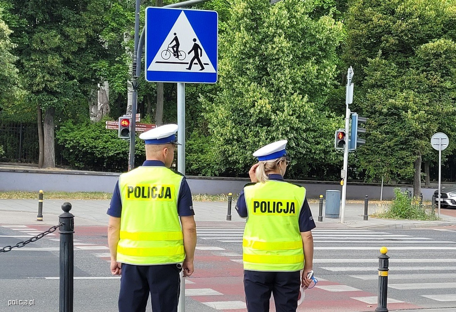W czasie długiego weekendu majowego policja będzie przeciwdziałała niebezpiecznym zachowaniom na polskich drogach