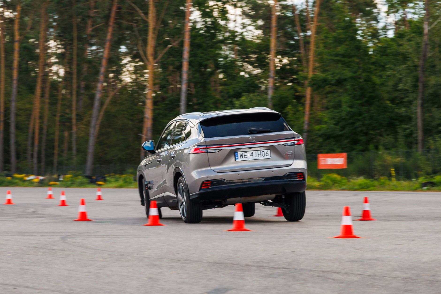 MG HS podczas testu łosia