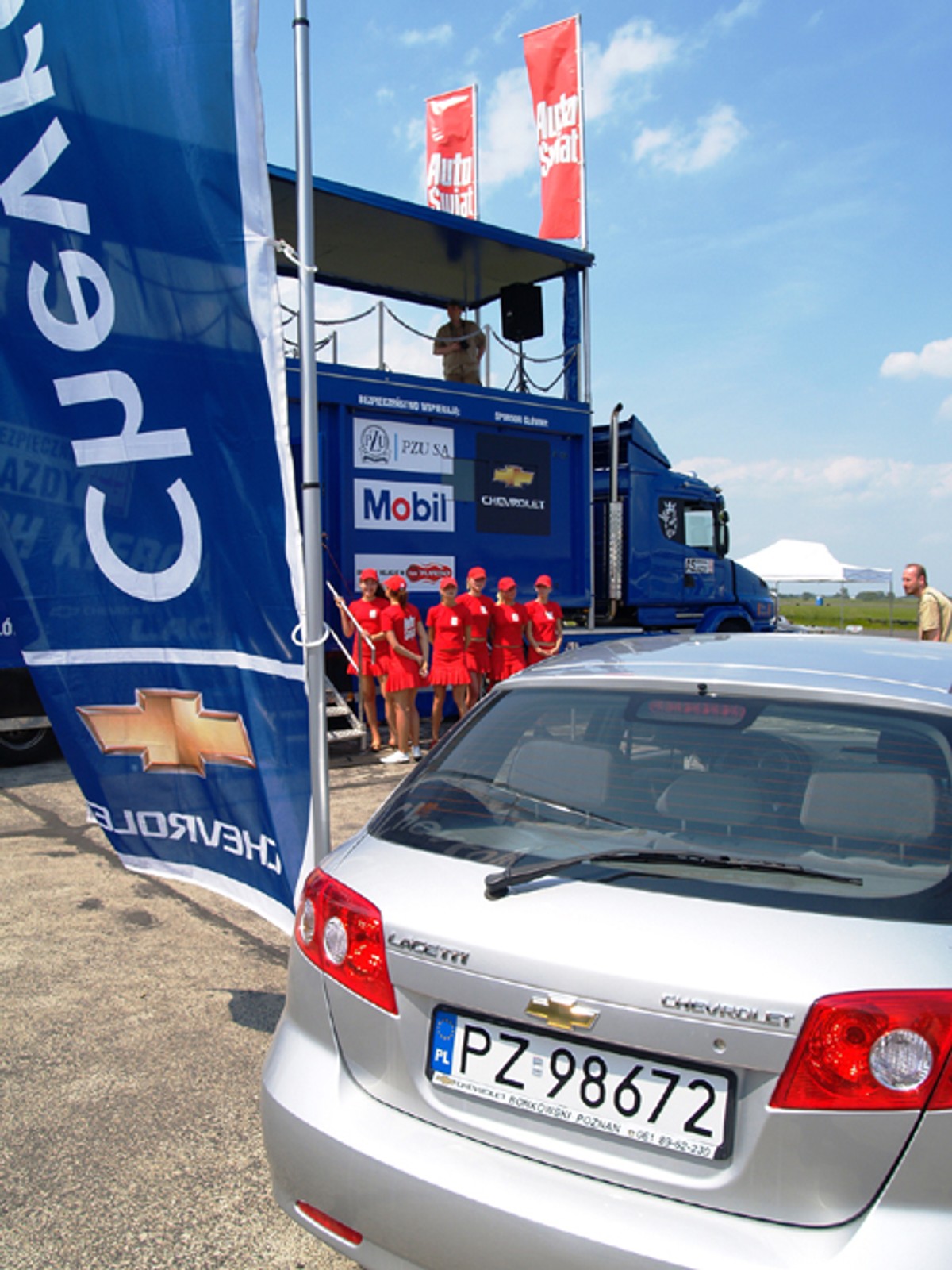 Meta w Bednarach, Lacetti w Warszawie