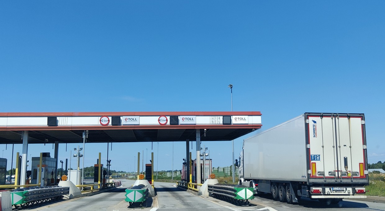 "Polacy są uczciwi, albo system jest dziurawy". Statystyki e-TOLL są zaskakujące