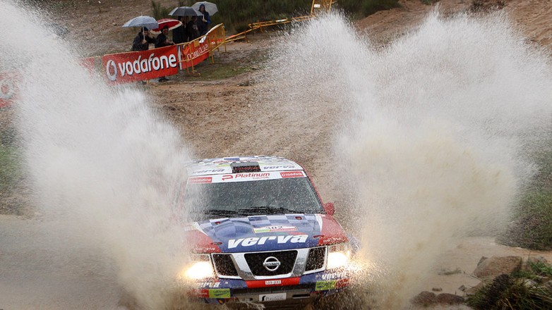 Hołowczyc wygrywa Puchar Baja