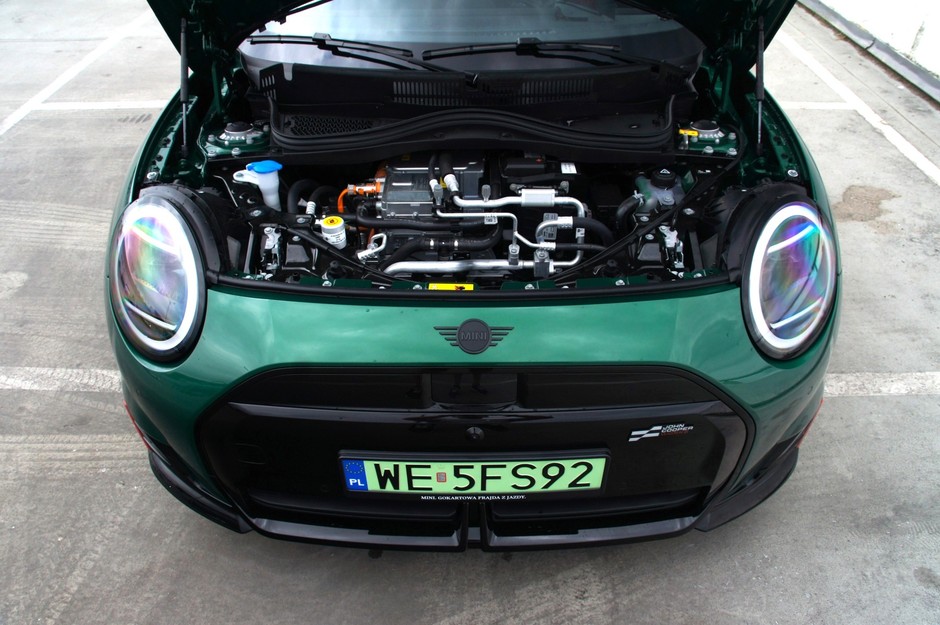 Mini John Cooper Works E (JCW)