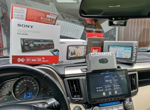 Elektroniczne gadżety na wakacje