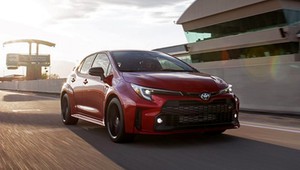 Wiemy, jak jeździ Toyota GR Corolla. Circuit Edition pożera zakręty niczym drapieżca