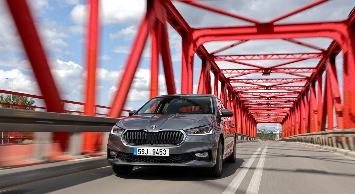 Przez lata była najchętniej kupowanym samochodem w Polsce. Teraz Skoda Fabia wraca. Czy jest warta swojej ceny?