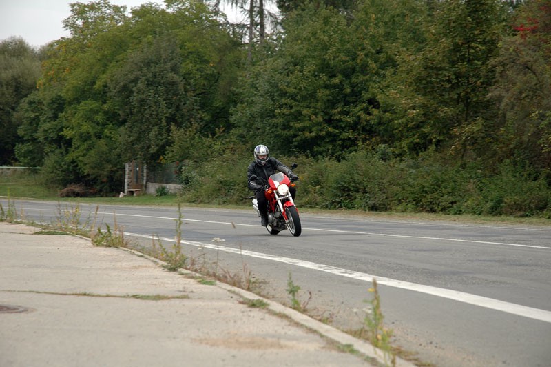 Ducati Monster S2R – włoska żyleta (test)