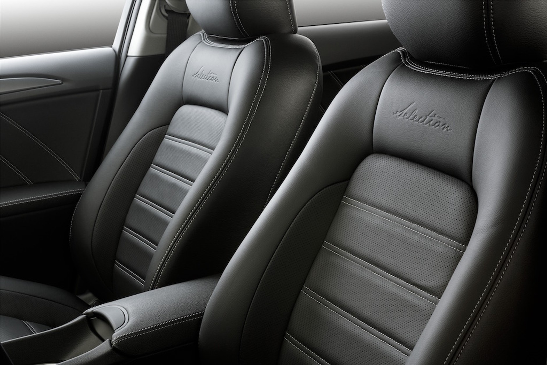 Toyota Avensis Selection