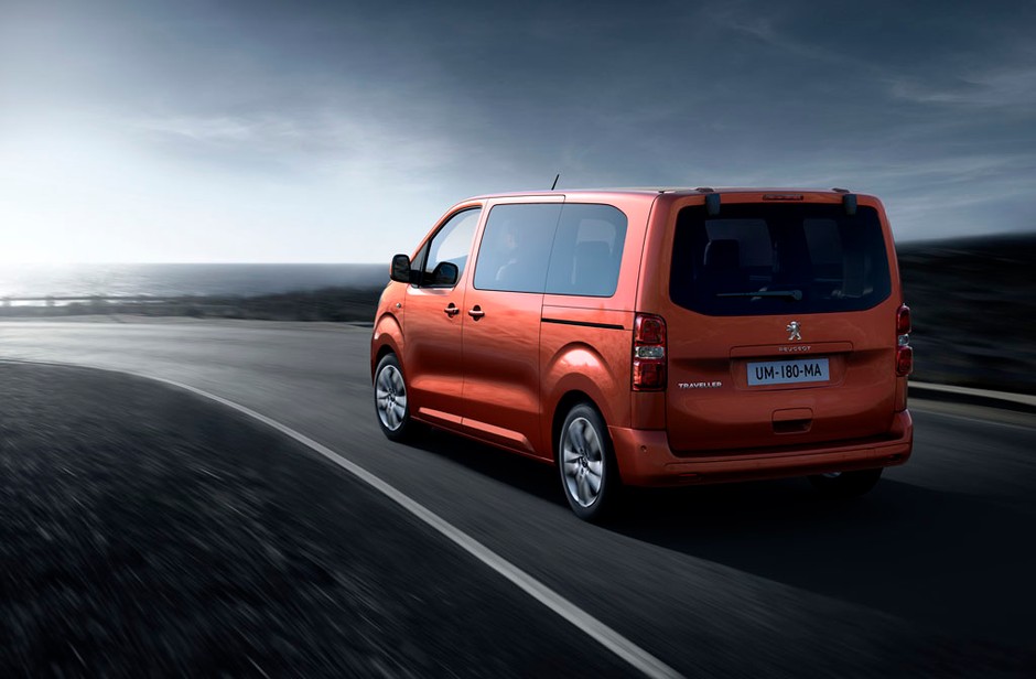 Peugeot Traveller wkracza do segmentu luksusowych busów!