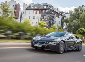 BMW i8 – hybrydowe marzenie | TEST