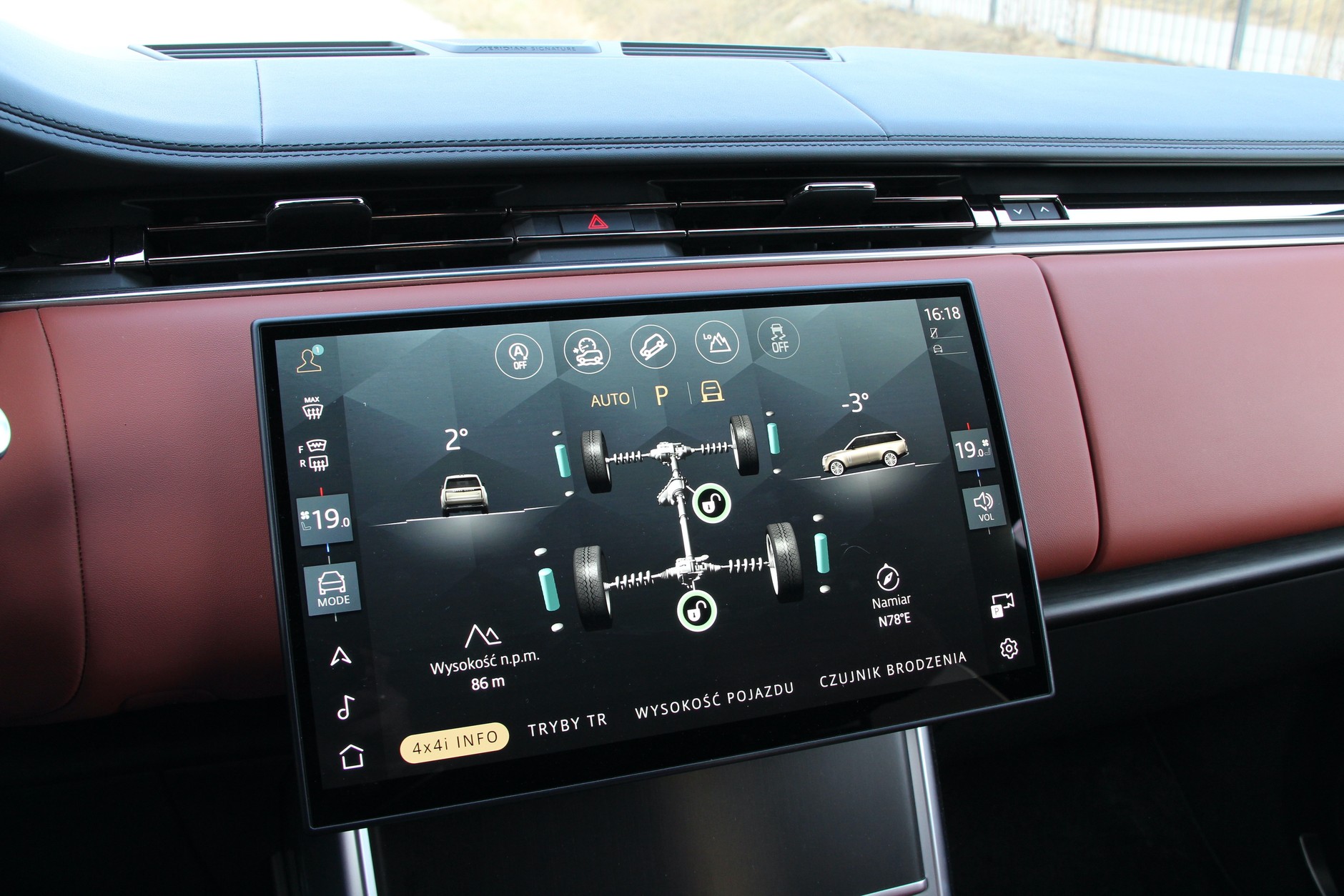 Range Rover 4.4 V8 SV LWB