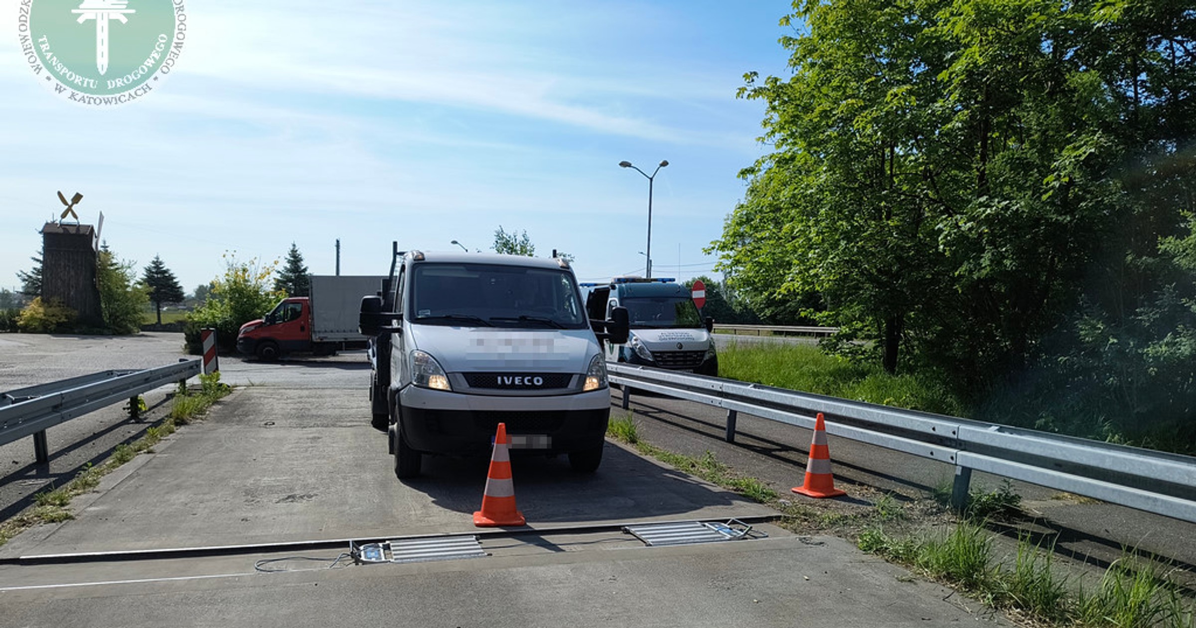 Dostawczak okazał się dwa razy za ciężki