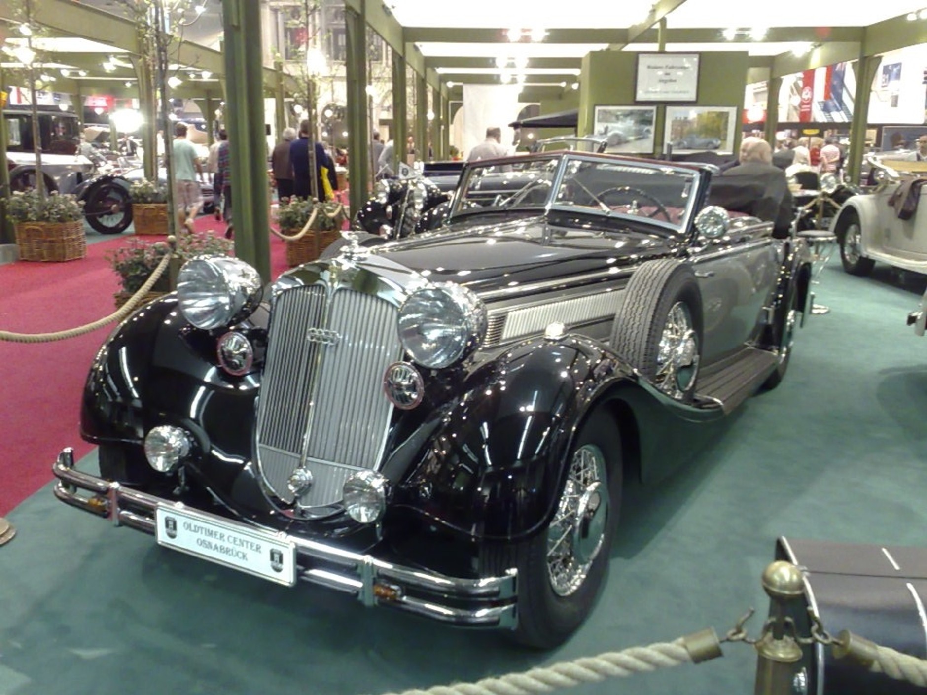 Techno-Classica Essen – oldtimery na salonie