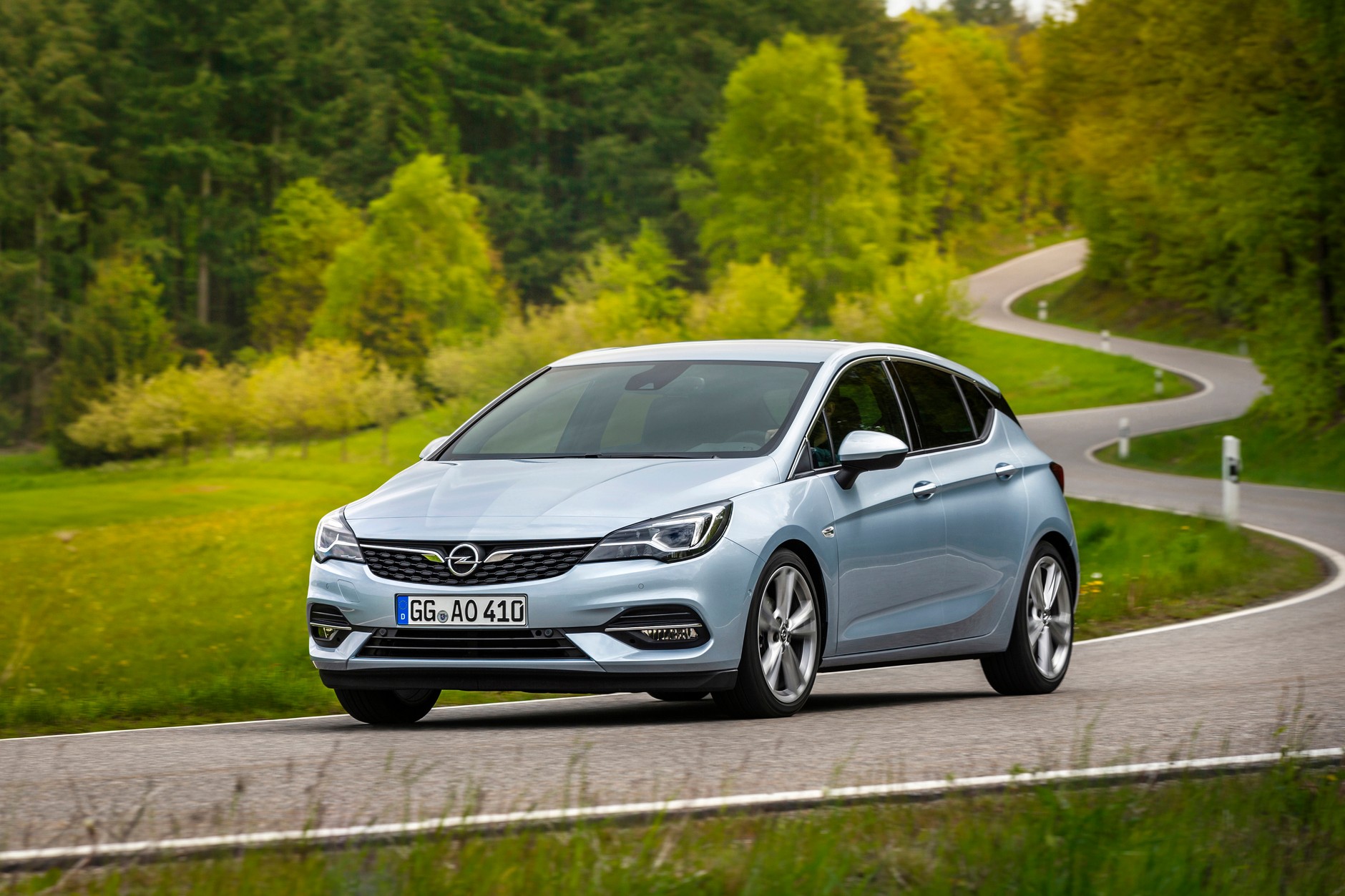 Opel Astra 5 generacja 2019 rok