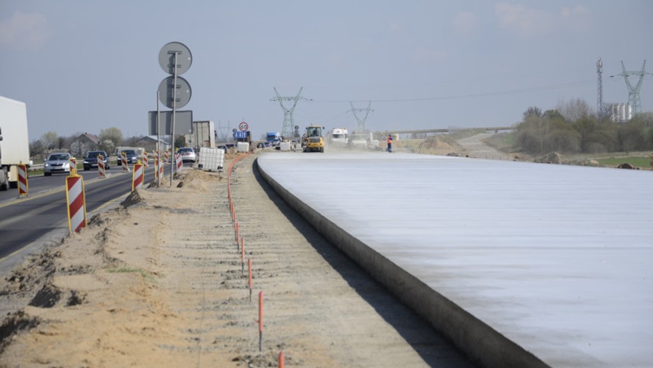 Kolejne kilometry autostrady A1 zostaną oddane do użytku już w piątek