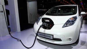 Myślał, że jego elektryk ma 8 lat gwarancji na baterię. Gdy doszło do usterki, serwis wyjaśnił, gdzie jest haczyk